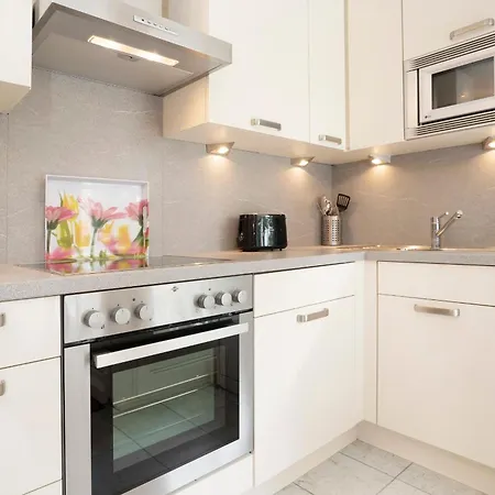 Strandallee 92b- 18 Apartment *