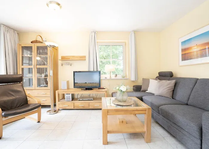 Strandallee 92b- 18 *